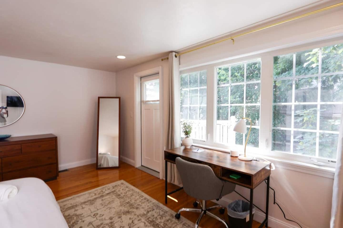 Single Family,3 Bed, 3 Bath,harvard, Mit,hospitals Apartment